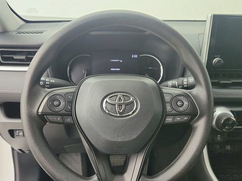 Used 2025 Toyota RAV4 XLE AWD/4WD image 16