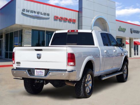 Used 2018 RAM 3500 Laramie Longhorn image 5