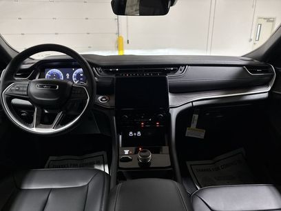 New 2025 Jeep Grand Cherokee Limited w/ Black Appearance Package