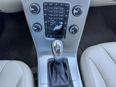 Used 2013 Volvo XC60 T6 AWD/4WD image 48