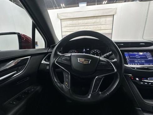 Used 2022 Cadillac XT5 Premium Luxury image 12
