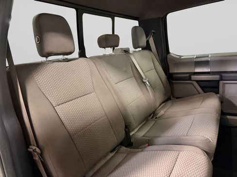 Used 2019 Ford F150 XLT w/ Equipment Group 302A Luxury AWD/4WD image 25