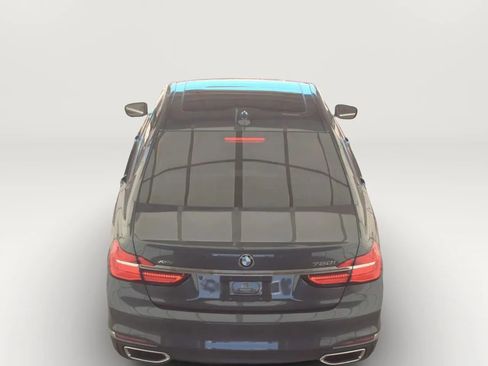 Used 2017 BMW 750i xDrive image 6