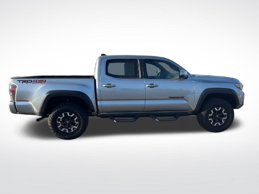 Used 2023 Toyota Tacoma TRD Off-Road w/ Technology Package AWD/4WD image 7
