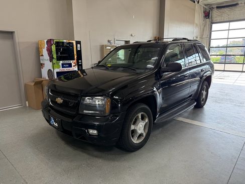 Used 2006 Chevrolet TrailBlazer LT AWD/4WD image 2