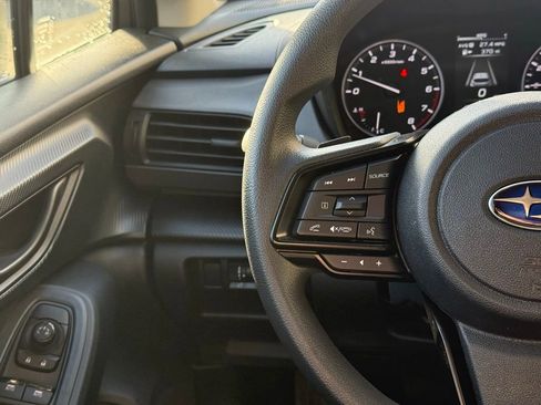 Used 2025 Subaru Crosstrek 2.0i Premium image 11