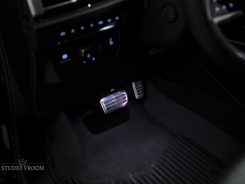 Used 2025 Cadillac Escalade Sport w/ Touring Package AWD/4WD image 36
