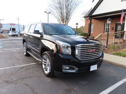 Used 2019 GMC Yukon SLT w/ Premium Edition image 10