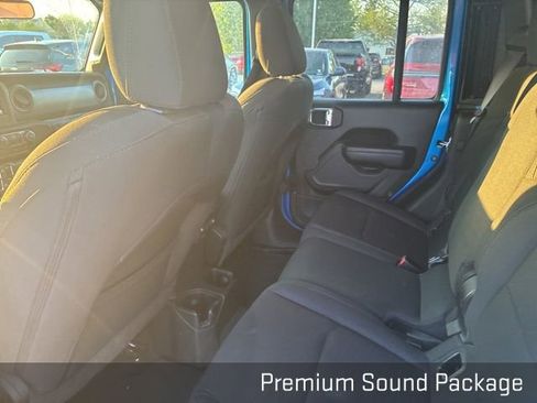 Used 2022 Jeep Gladiator Sport image 13