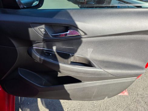 Used 2018 Chevrolet Cruze LT FWD image 11