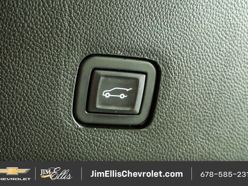 Used 2020 Chevrolet Traverse Premier AWD/4WD image 37