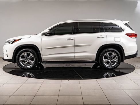Used 2017 Toyota Highlander Limited w/ Protection Package #3 AWD/4WD image 5