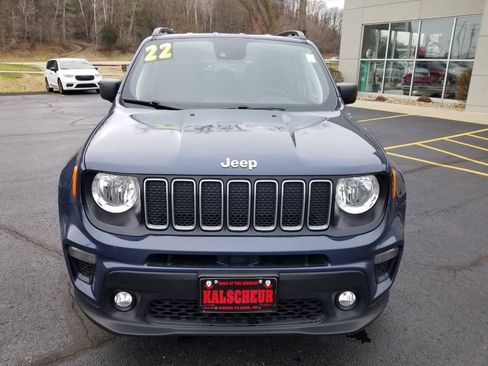 Certified 2022 Jeep Renegade Latitude w/ Convenience Group AWD/4WD image 2