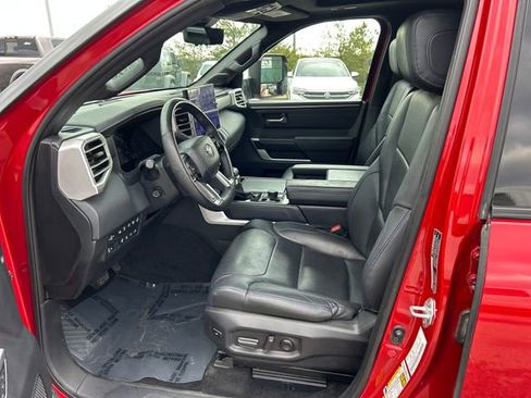 Used 2022 Toyota Tundra Platinum image 9