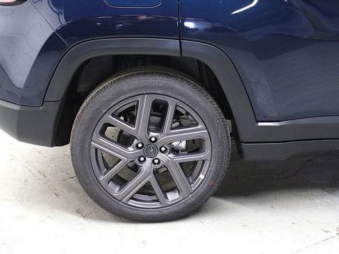 New 2026 Jeep Compass Limited image 36