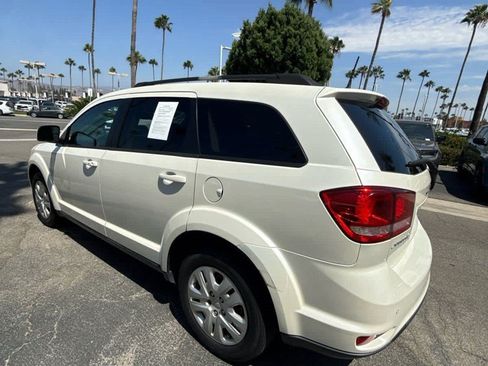 Used 2019 Dodge Journey SE FWD image 6