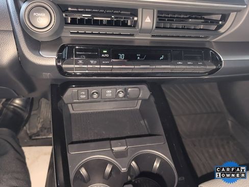 Used 2025 Toyota Prius LE image 21