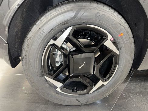 New 2026 Kia Sportage EX AWD/4WD image 13