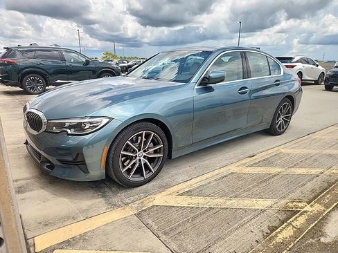 Used 2020 BMW 330i Sedan w/ Convenience Package RWD image 1