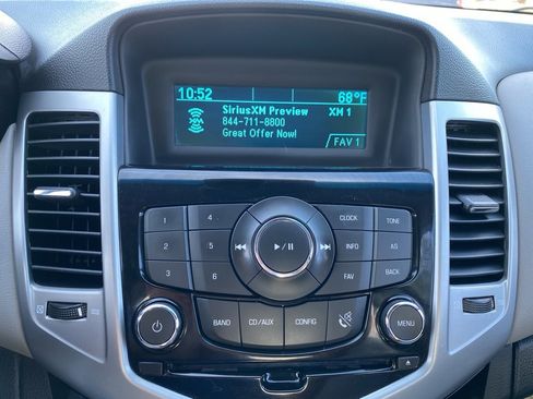 Used 2011 Chevrolet Cruze Eco image 19