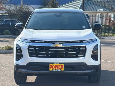 New 2026 Chevrolet Equinox LT image 3