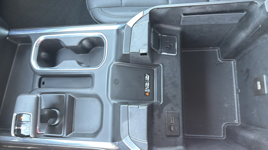 Used 2024 Chevrolet Silverado 1500 LTZ AWD/4WD image 28