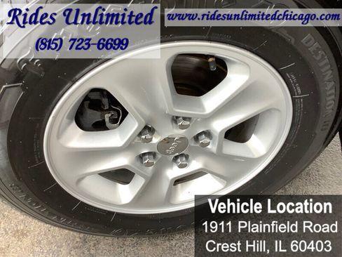 Used 2014 Jeep Grand Cherokee Laredo image 38