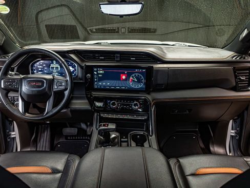 Used 2024 GMC Sierra 1500 AT4 w/ Technology Package image 16