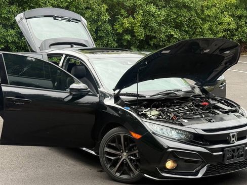 Used 2020 Honda Civic Sport Touring image 7