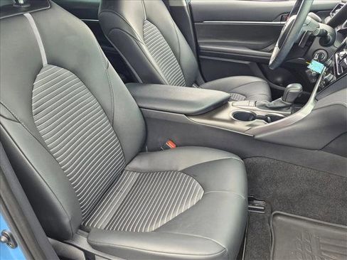 Used 2023 Toyota Camry SE FWD image 19