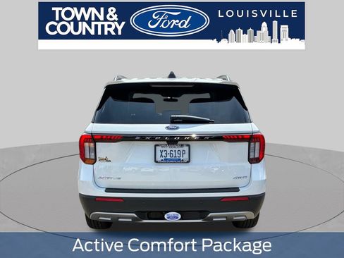 Used 2025 Ford Explorer Active w/ Active Comfort Package AWD/4WD image 4