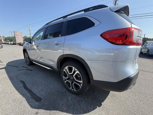Used 2024 Subaru Ascent Limited w/ Technology Package AWD/4WD image 7