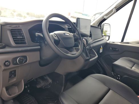 New 2026 Ford Transit 250 148 Medium Roof w/ Load Area Protection Package image 18