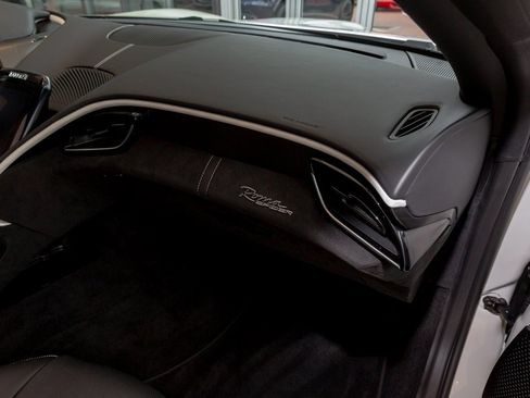 Used 2024 Ferrari Roma Spider image 30