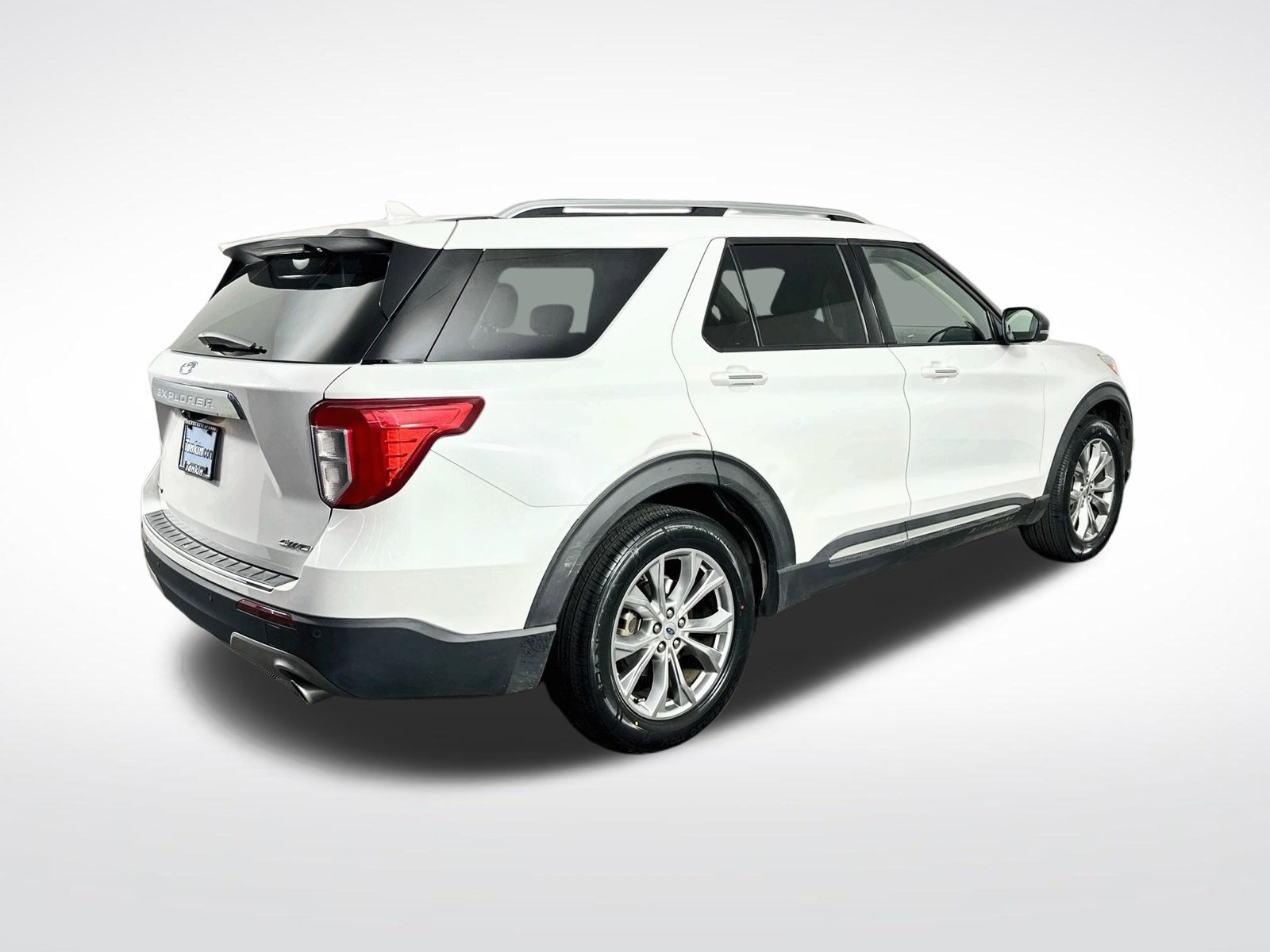 Used 2021 Ford Explorer Limited w/ Equipment Group 301A AWD/4WD image 8