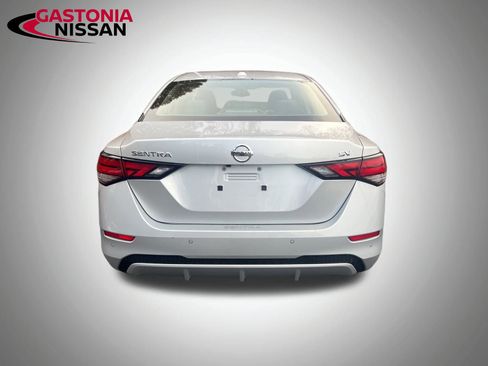 Used 2022 Nissan Sentra SV image 15