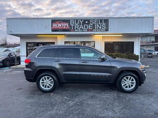 Used 2017 Jeep Grand Cherokee Laredo w/ Quick Order Package 2BE video 1