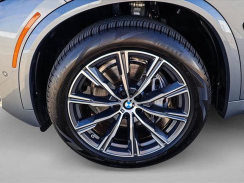 Used 2026 BMW X5 xDrive40i AWD/4WD image 9