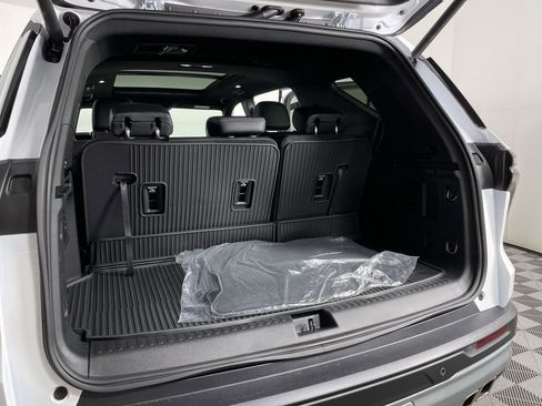 New 2026 Chevrolet Traverse LT w/ Sun and Wheel Package image 26