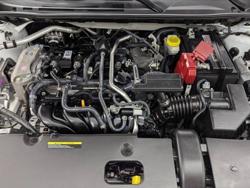 Used 2025 Nissan Sentra SV FWD image 30