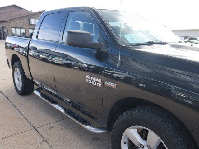 Used 2015 RAM 1500 Express AWD/4WD image 11
