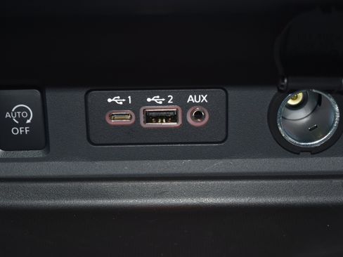 New 2025 Nissan Sentra SR w/ SR Premium Package image 10