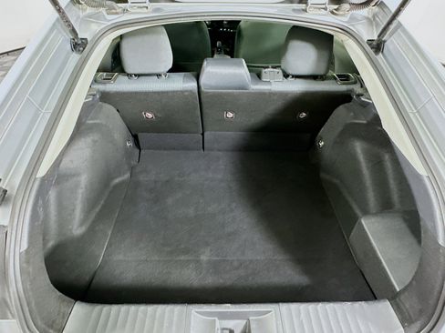 Used 2023 Toyota Prius LE image 28