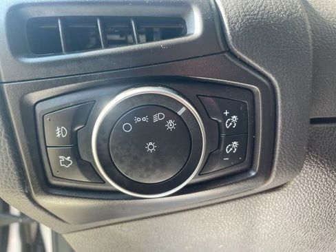 Used 2015 Ford Focus Titanium FWD image 21