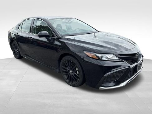 Used 2024 Toyota Camry XSE FWD image 8