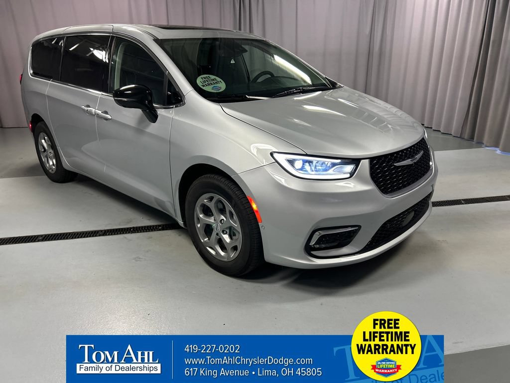 Used 2024 Chrysler Pacifica Limited AWD/4WD 360° Tour