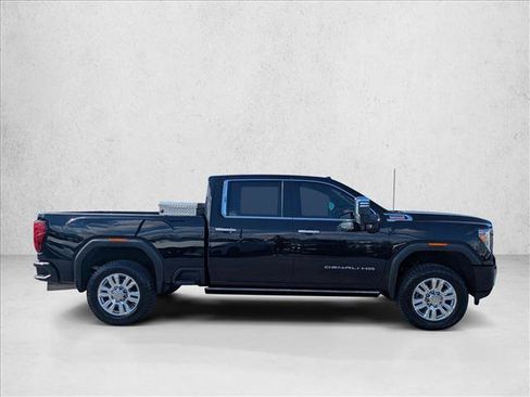 Used 2022 GMC Sierra 2500 Denali image 4