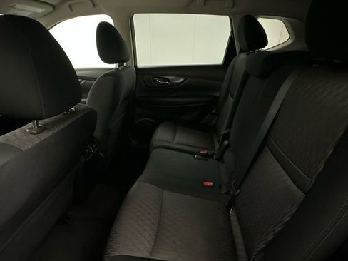 Used 2020 Nissan Rogue SV AWD/4WD image 10