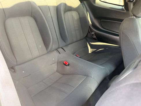 Used 2019 Ford Mustang GT RWD image 13
