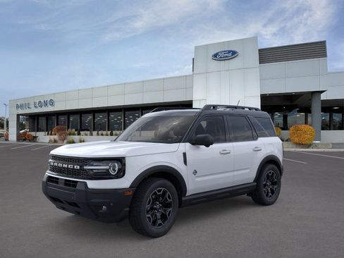 New 2025 Ford Bronco Sport Outer Banks w/ Outer Banks Tech Package+ AWD/4WD image 1